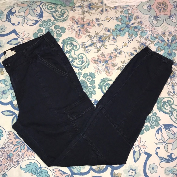 Cargo pants - Picture 1 of 8